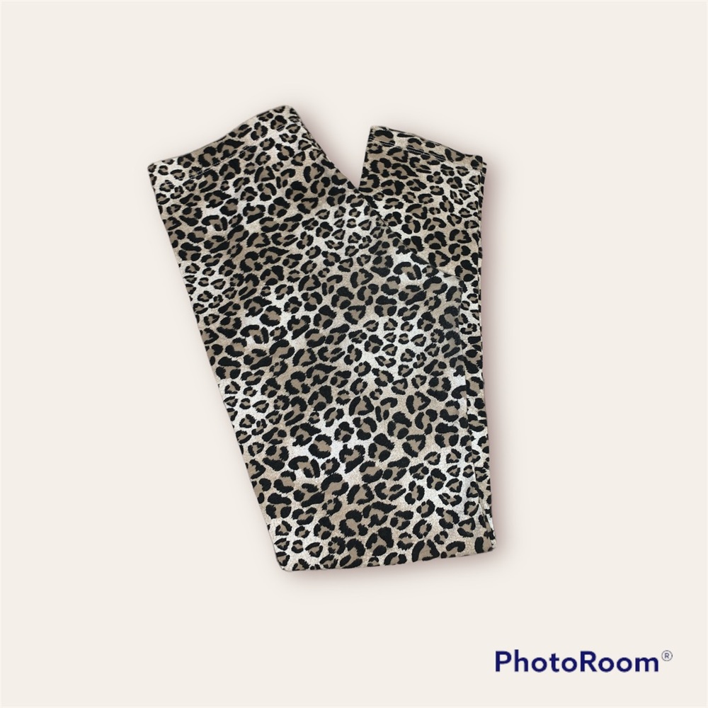 Girls cheetah leggings
